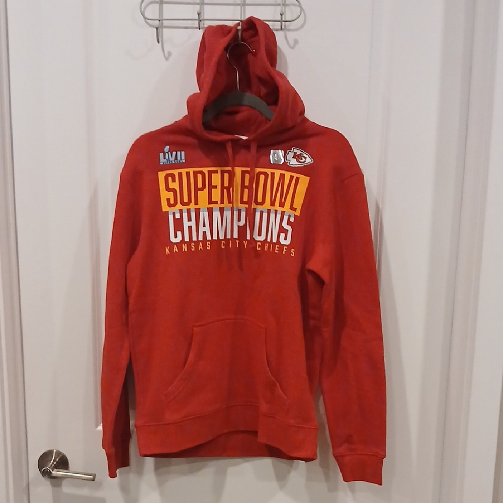 Fanatics NFL Kansas City Chiefs Superbowl Champions Red Hooded Sweatshirt Size M